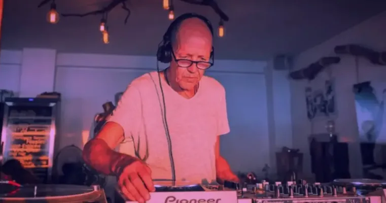 amnesia_ibiza_history_1980s_alfredo_fiorito_balearic_beat_portada_noticia_ok_2.png