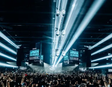 ARMIN VAN BUUREN ABRE HOY SU RESIDENCIA ASOT EN UNVRS IBIZA