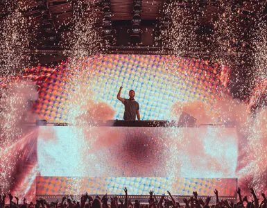 CALVIN HARRIS HACE HISTORIA CON DOBLE RESIDENCIA EN IBIZA
