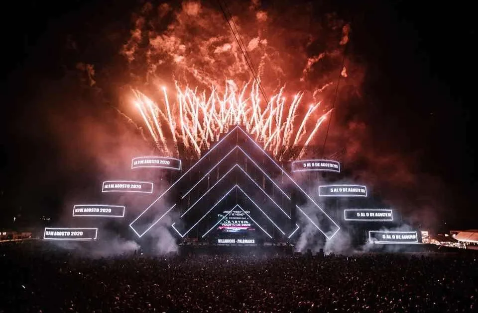 dreambeach-villaricos-festival-fireworks.jpg