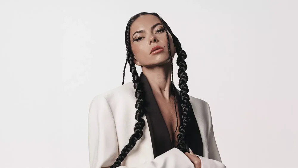 inna-artista-1.jpg.webp
