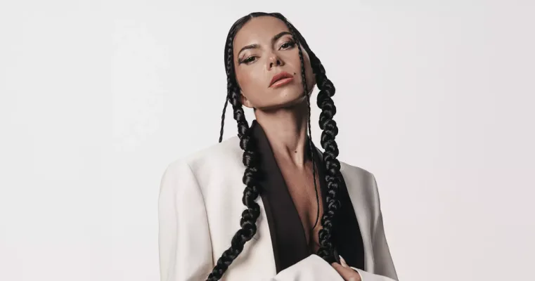 inna-artista-1.jpg.webp