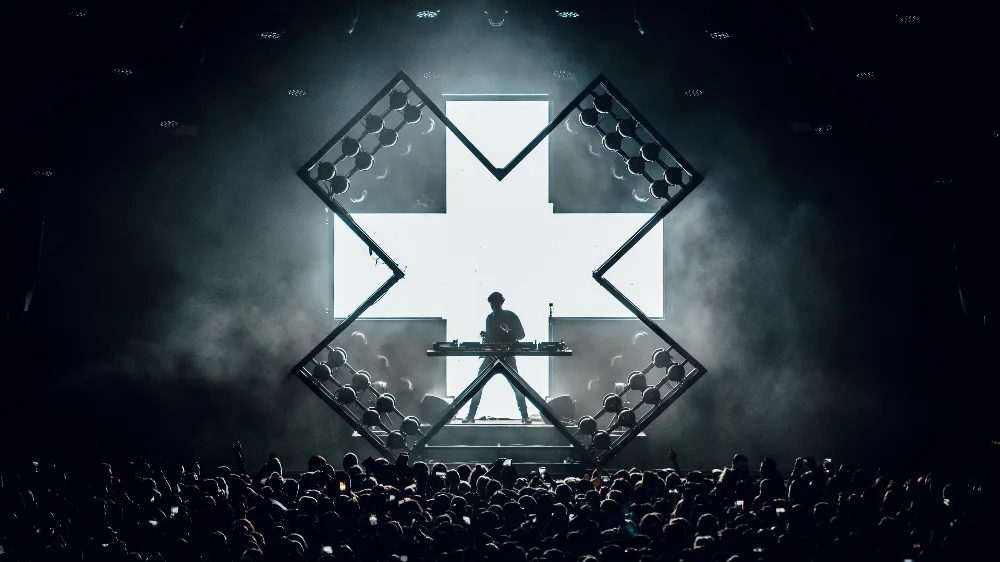 martin_garrix_ultra_music_2025.jpg