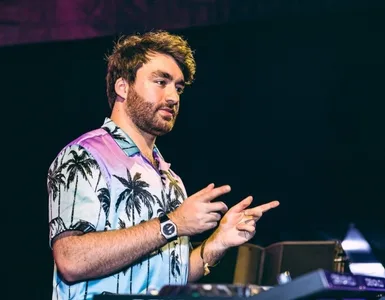 OLIVER HELDENS LANZA "SHINE", SU NUEVO HIT CON LA CANTANTE RORO