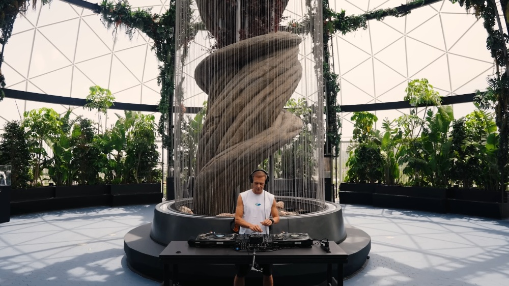 armin_van_buuren_unvrs_ibiza_2026_vinyl_set_portada_noticia_ok.png