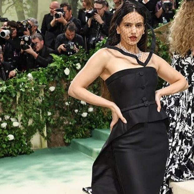 rosalia_met_gala.jpg