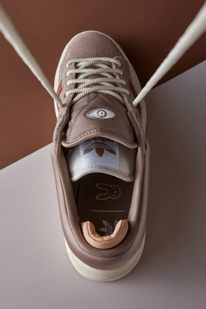 bad-bunny-adidas4.webp